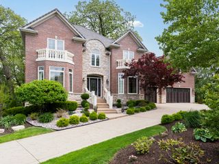 135 Settlers Drive, Naperville, IL 60565