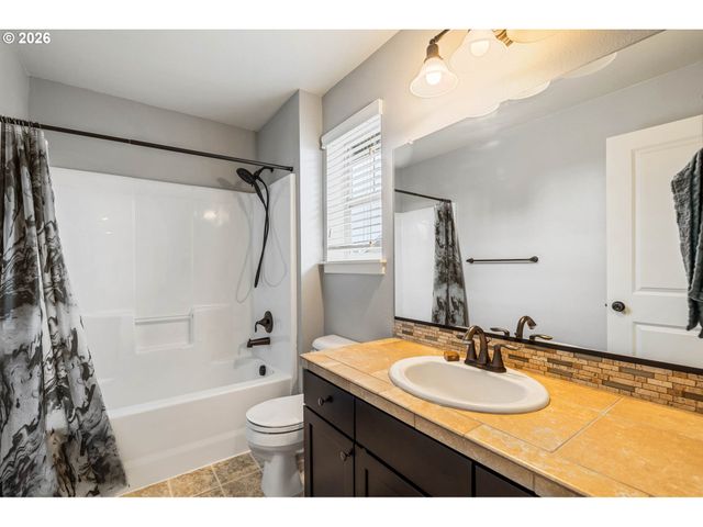 3665 P Loop, Washougal, WA 98671