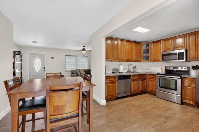 9734 Alaska Circle, Boca Raton, FL 33434