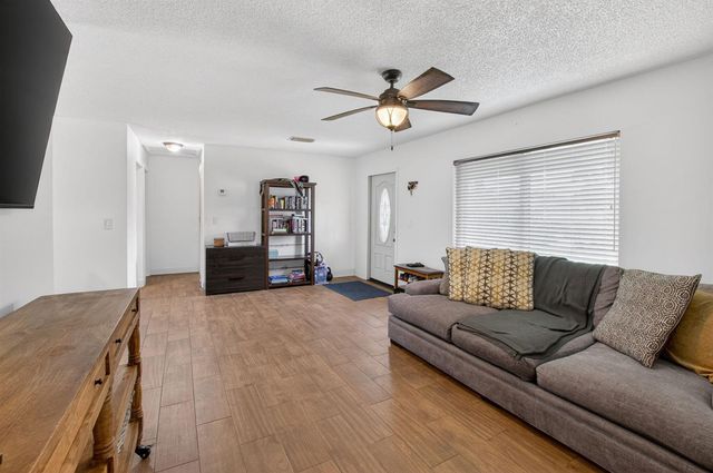 9734 Alaska Circle, Boca Raton, FL 33434