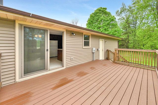 2205 SCHOOL ROAD, Greenleaf, WI 54126