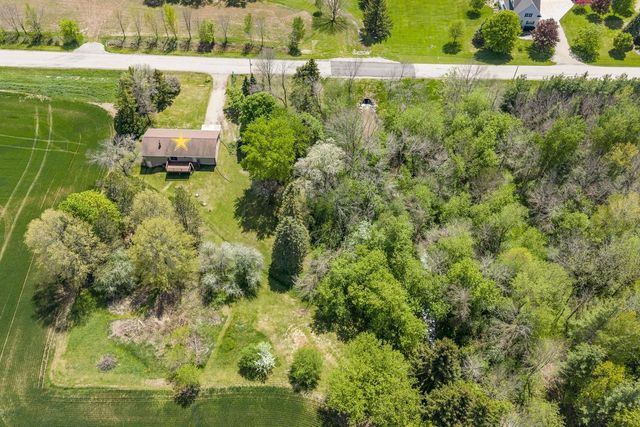 2205 SCHOOL ROAD, Greenleaf, WI 54126