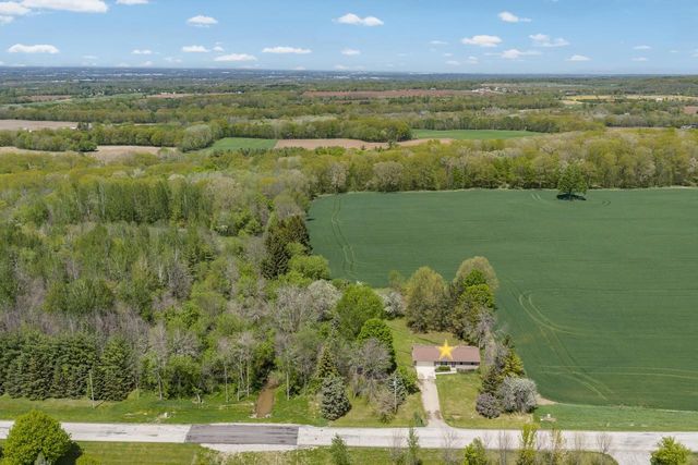 2205 SCHOOL ROAD, Greenleaf, WI 54126