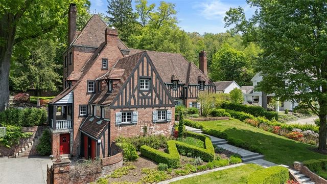 430 Woodland Rd, Edgeworth, PA 15143