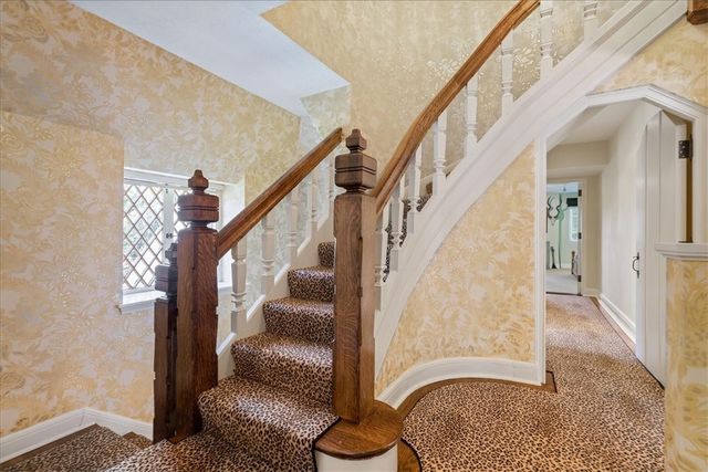 430 Woodland Rd, Edgeworth, PA 15143