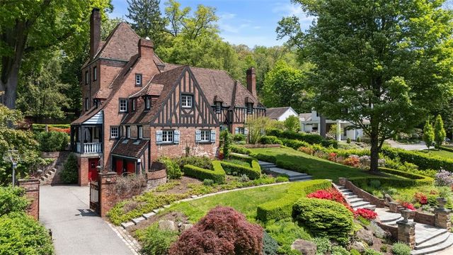 430 Woodland Rd, Edgeworth, PA 15143