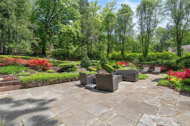 430 Woodland Rd, Edgeworth, PA 15143