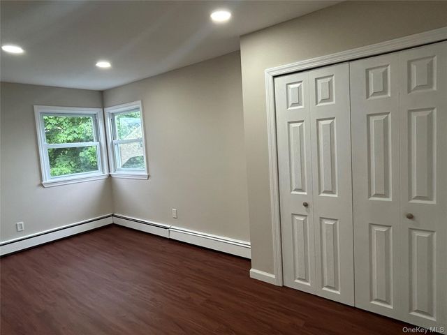7 Bristol Street, Lynbrook, NY 11563