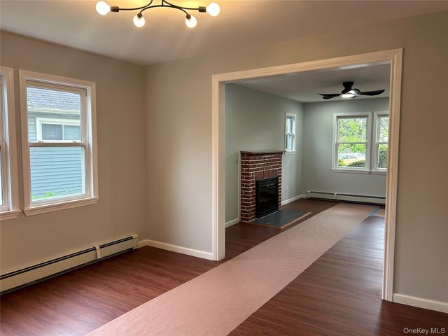 7 Bristol Street, Lynbrook, NY 11563