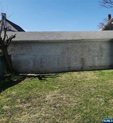 363 High Street, Orange, NJ 07050
