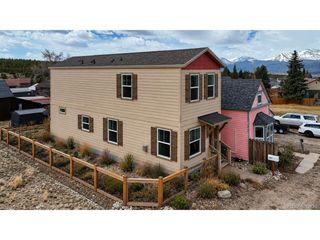 203 Chestnut St, Leadville, CO 80461