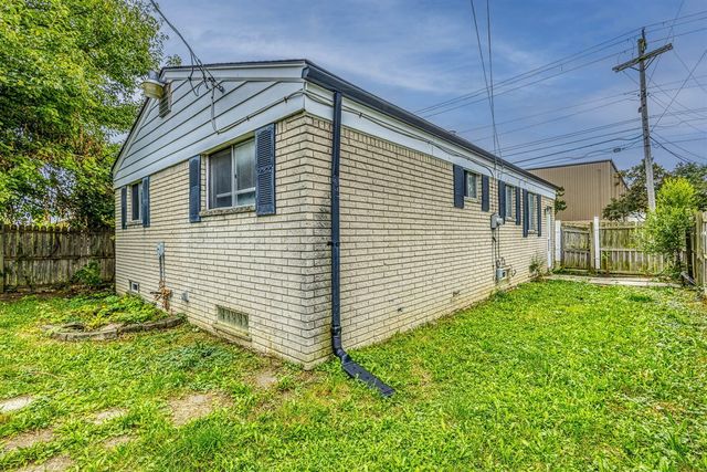 11203 Toepfer Road, Warren, MI 48089