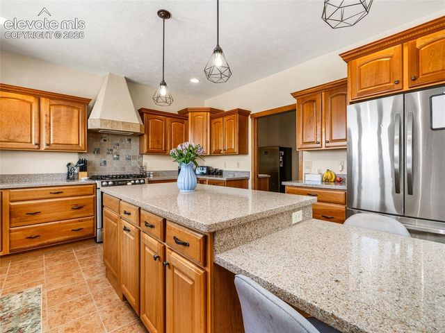 542 E Abeyta Drive, Pueblo, CO 81007