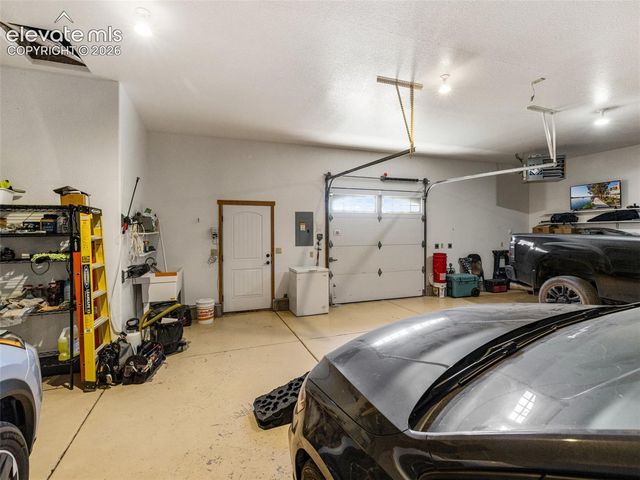 542 E Abeyta Drive, Pueblo, CO 81007