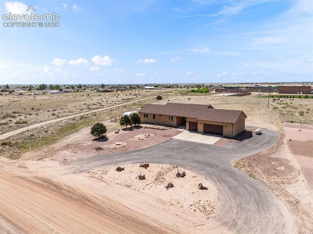 542 E Abeyta Drive, Pueblo, CO 81007