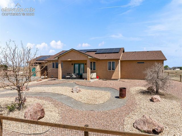 542 E Abeyta Drive, Pueblo, CO 81007