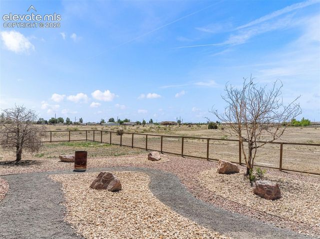 542 E Abeyta Drive, Pueblo, CO 81007