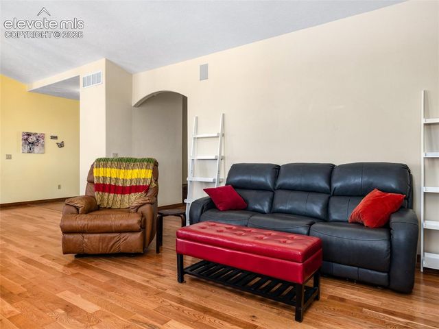 542 E Abeyta Drive, Pueblo, CO 81007