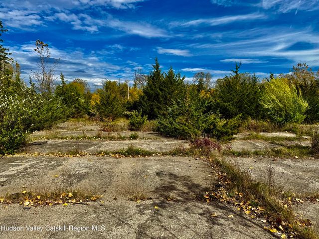 2 Merle Avenue, Hudson, NY 12534