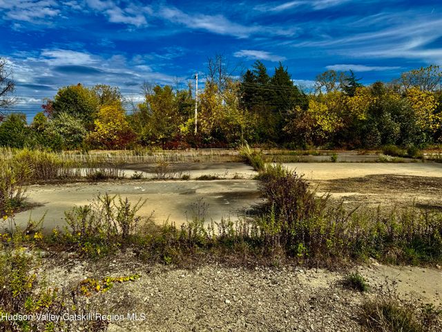 2 Merle Avenue, Hudson, NY 12534