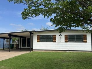 2116 Lakeside Avenue, San Angelo, TX 76901