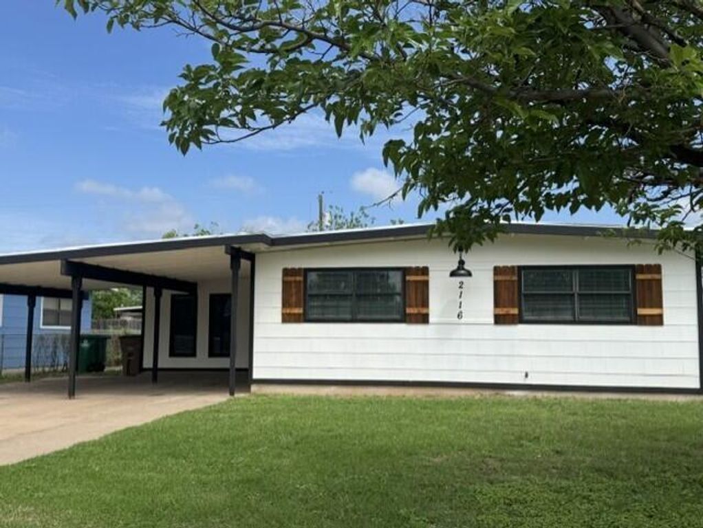 2116 Lakeside Avenue, San Angelo, TX 76901