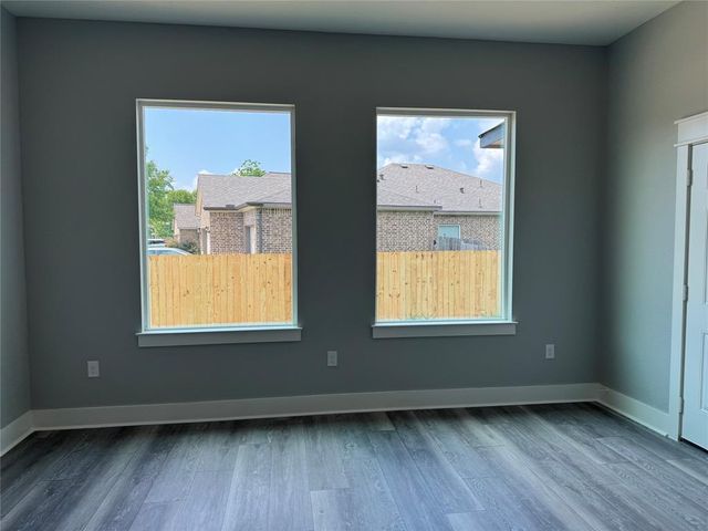 12928 Oakwood Circle, Willis, TX 77318