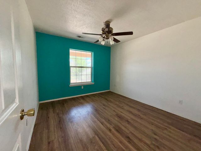2 Don Juan Drive, Los Lunas, NM 87031