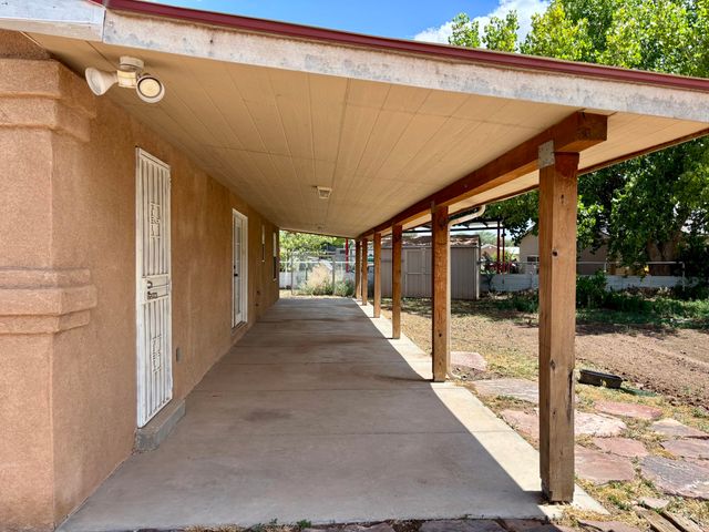 2 Don Juan Drive, Los Lunas, NM 87031