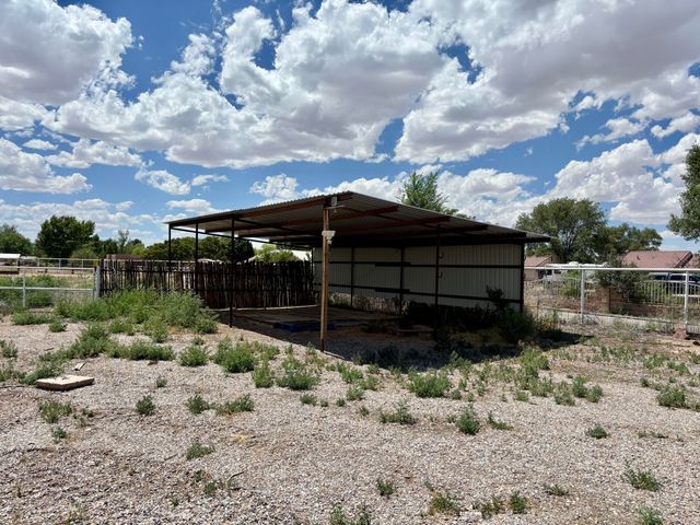 2 Don Juan Drive, Los Lunas, NM 87031