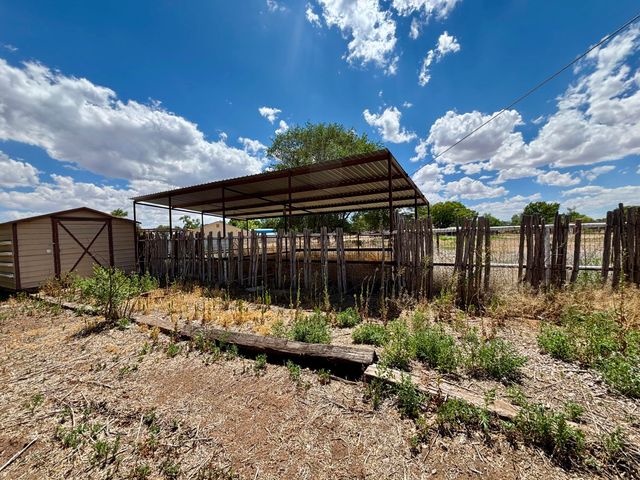 2 Don Juan Drive, Los Lunas, NM 87031