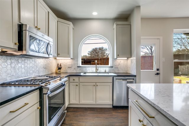 1546 Dublin Circle, Grapevine, TX 76051