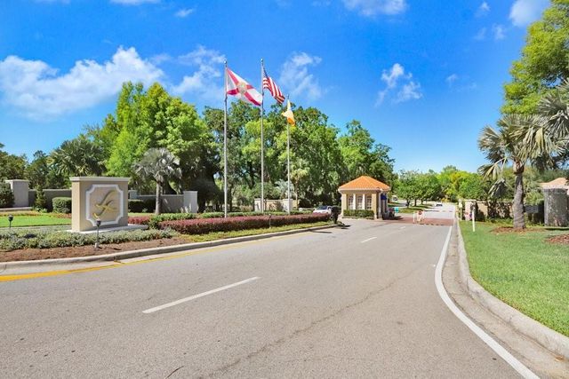 12442 FOREST HIGHLANDS, Dade City, FL 33525