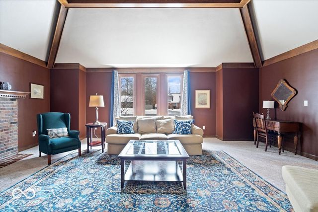 3966 S Heritage Court, New Palestine, IN 46163