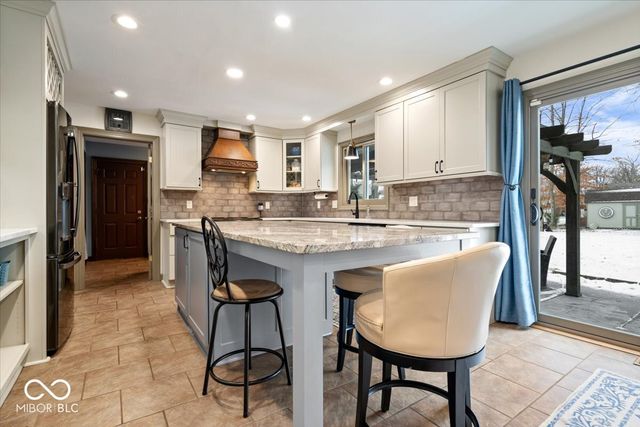 3966 S Heritage Court, New Palestine, IN 46163