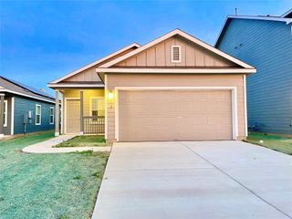 332 Amber GLN, San Marcos, TX 78656