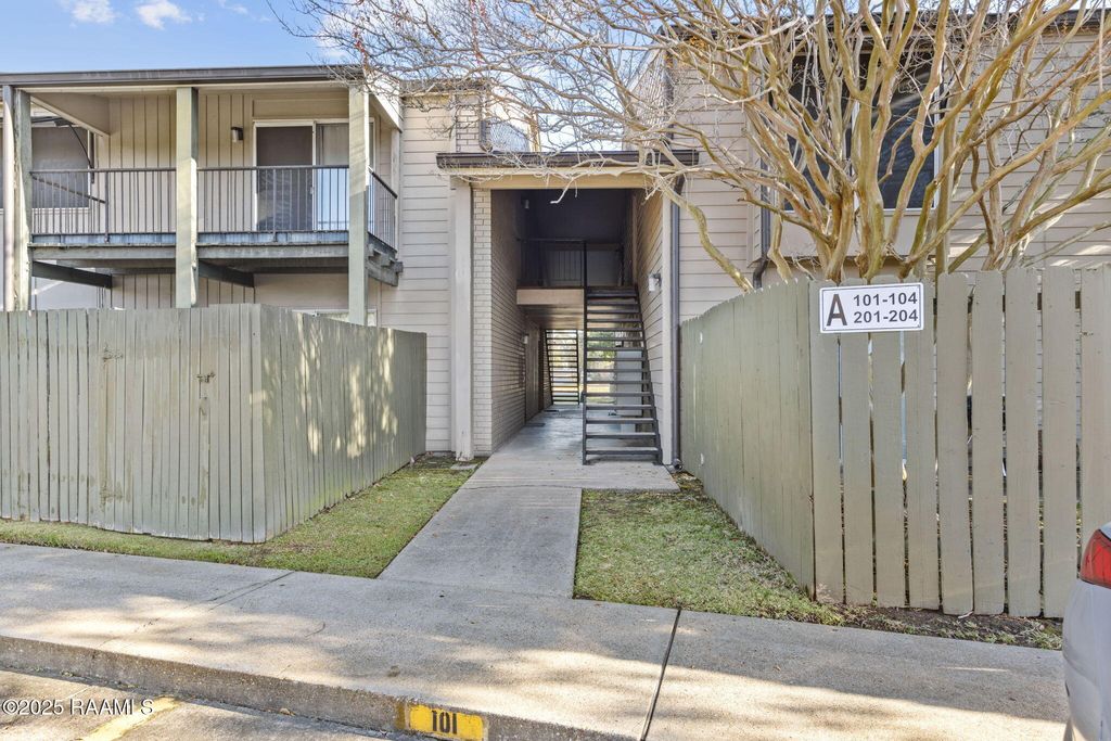 220 Doucet Road 203a, Lafayette, LA 70503