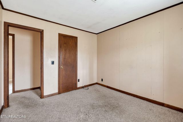 1105 Riverside Drive, Celina, TN 38551