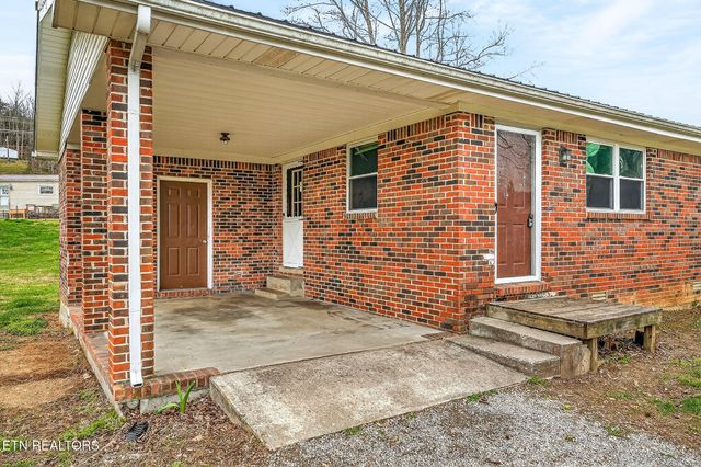 1105 Riverside Drive, Celina, TN 38551