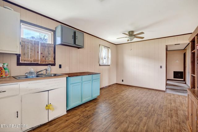 1105 Riverside Drive, Celina, TN 38551