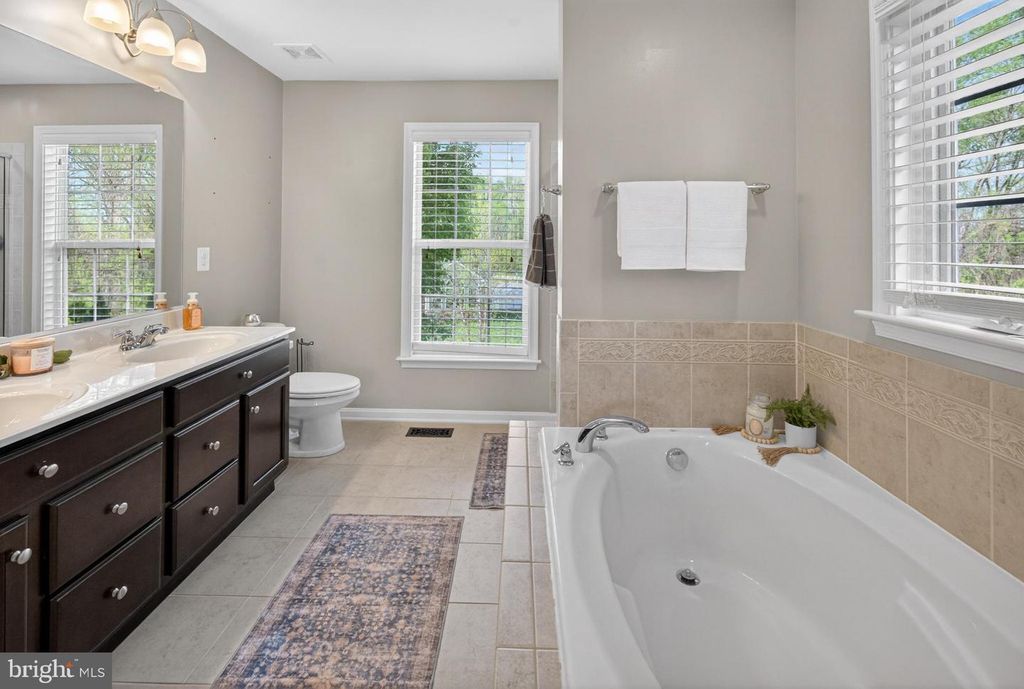 Image 38 of property listing at 102 FAIR BROOK WAY, Centreville, MD 21617