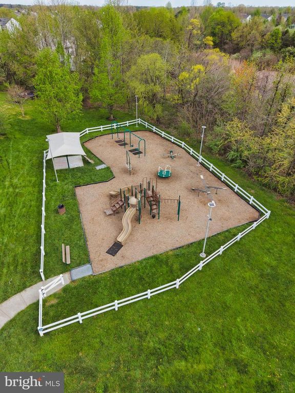 Image 59 of property listing at 102 FAIR BROOK WAY, Centreville, MD 21617