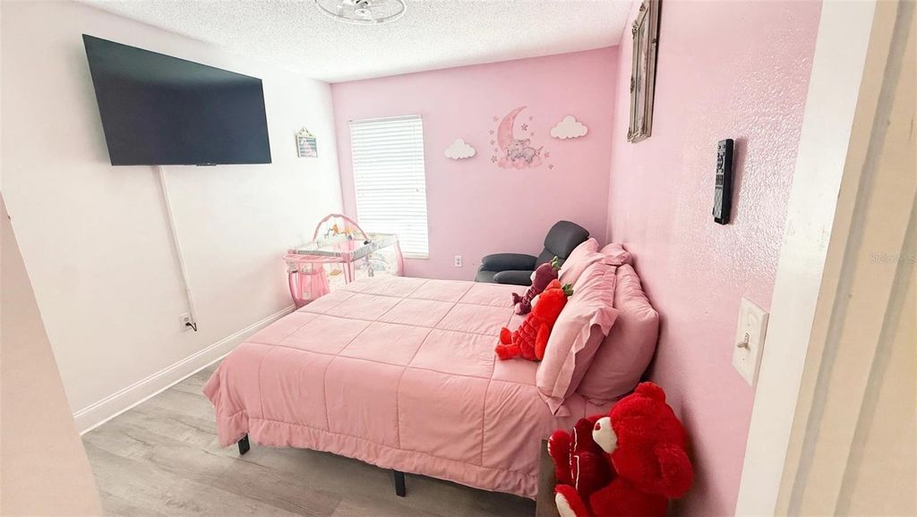 Image 13 of property listing at 7102 HOLLOWELL DRIVE, Tampa, FL 33634