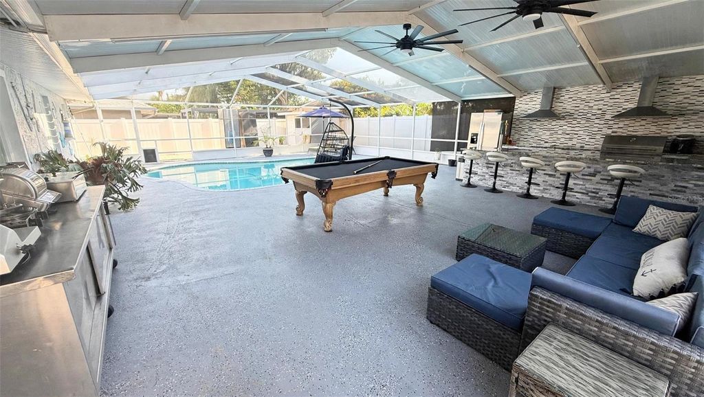 Image 20 of property listing at 7102 HOLLOWELL DRIVE, Tampa, FL 33634
