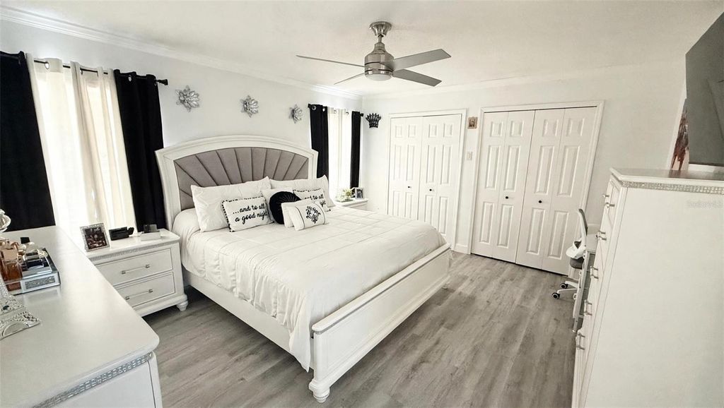 Image 6 of property listing at 7102 HOLLOWELL DRIVE, Tampa, FL 33634