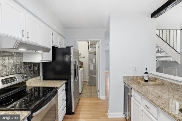 11321 HEADLANDS CT, Reston, VA 20191