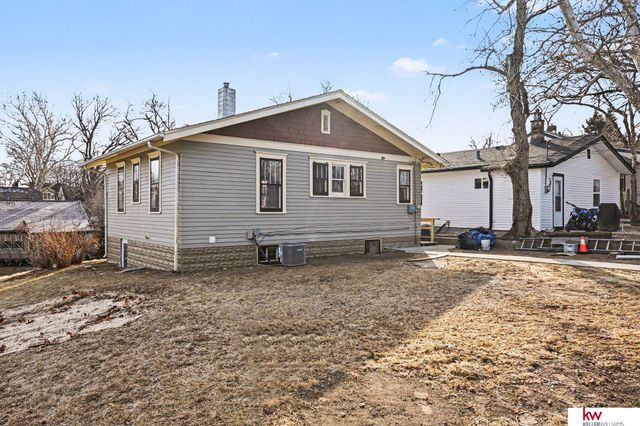 6354 N 33 Avenue, Omaha, NE 68111