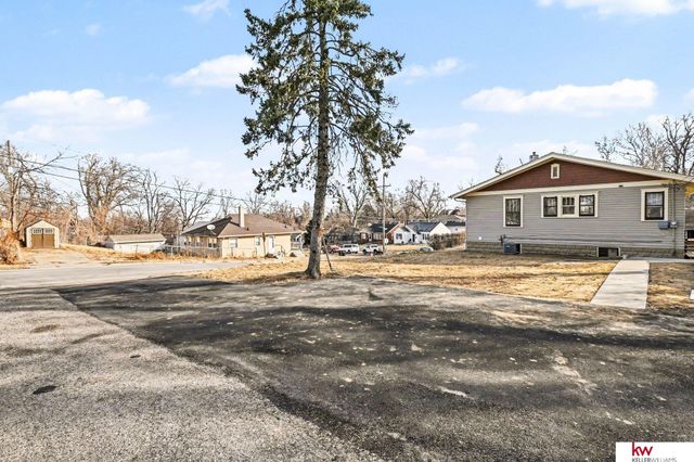 6354 N 33 Avenue, Omaha, NE 68111