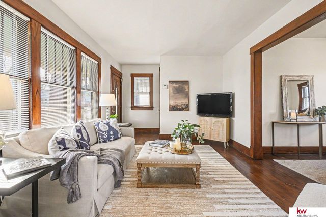 6354 N 33 Avenue, Omaha, NE 68111