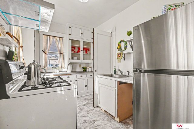 6354 N 33 Avenue, Omaha, NE 68111